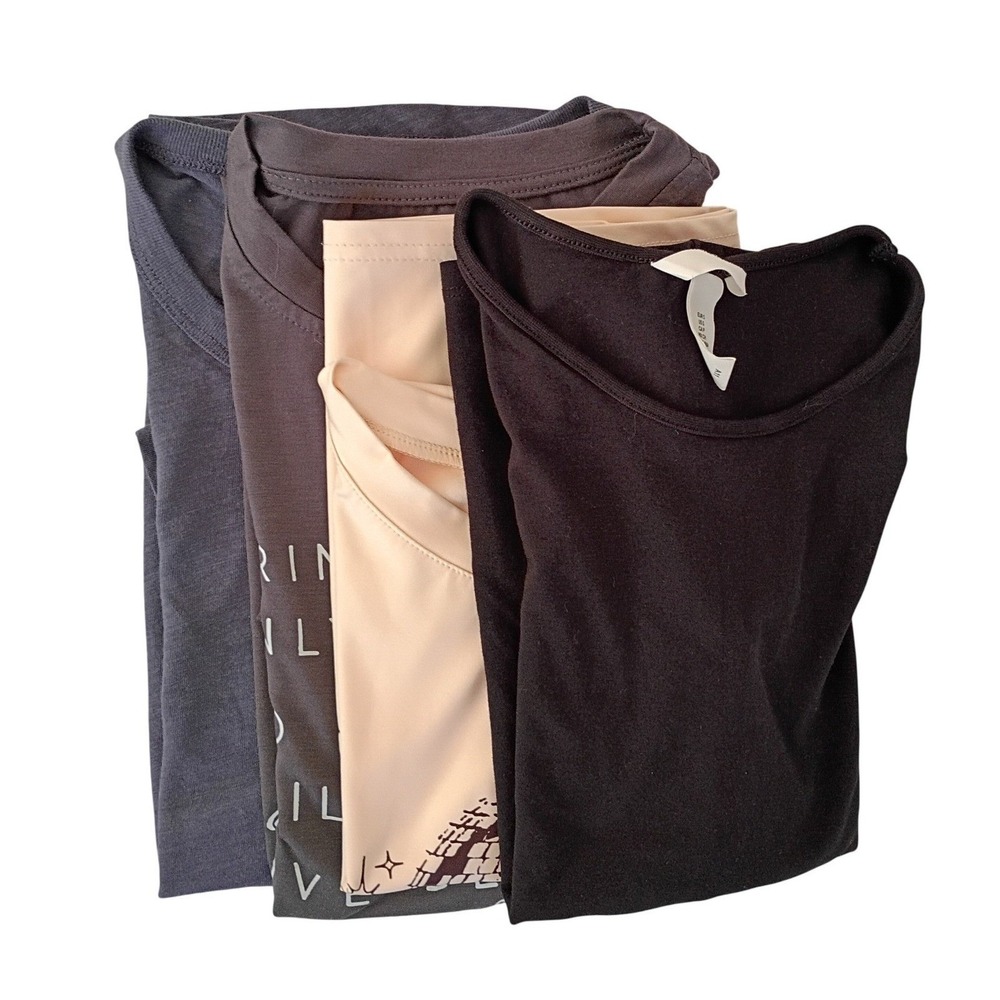 Mystery T Shirt Bundle 4‎ Pack Size S Gray Black Peach Disco Flamingo Graphic